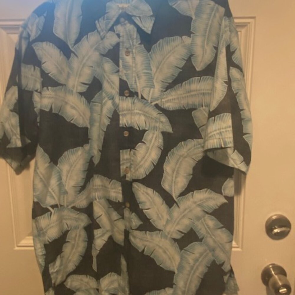 Cookie Street Hawaiian Style Shirt Blue & Grey Short Sleeve Button Front Shirt L